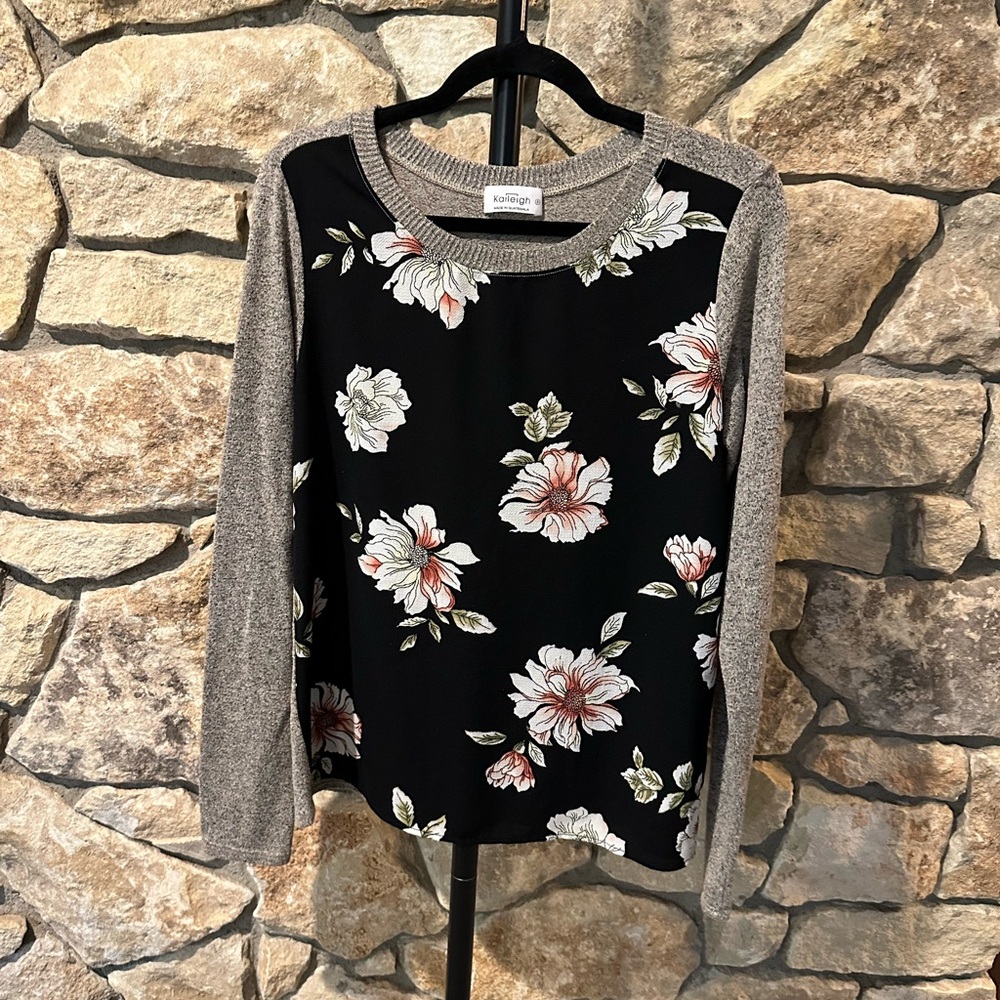Kaileigh Black Floral Top with Gray Sleeves